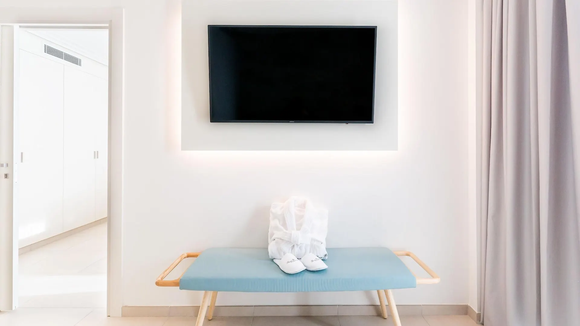 Hotel Lava Beach Puerto del Carmen  Spain